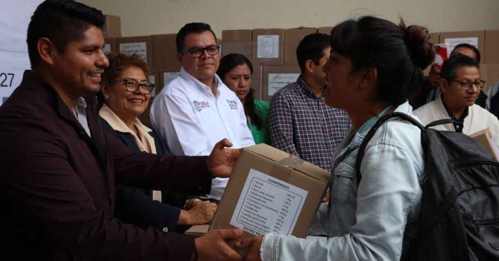 Anuncia Omar Muñoz construcción de la “Casa del Abue”