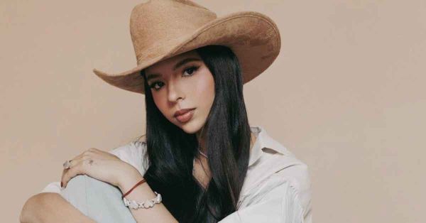 Sorprende Ángela Aguilar en conciertos de Pepe Aguilar y Christian Nodal
