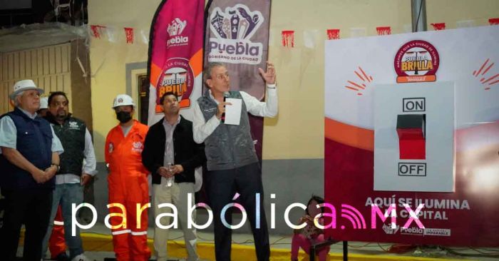 Llega Puebla Brilla a la colonia Miguel Hidalgo con iluminación LED