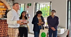 Recorren estudiantes del Tec de Monterrey Centro Hist&oacute;rico