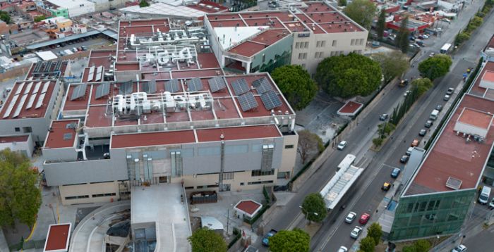 Instalaci&oacute;n de parqu&iacute;metros en San Alejandro garantiza la movilidad de familias: Pepe Chedraui