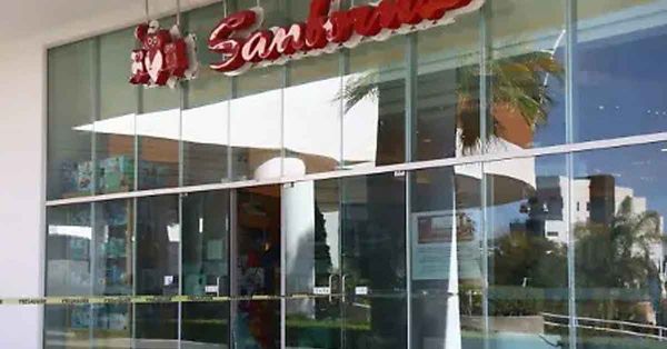 Roban joyería del Sanborns de las Ánimas