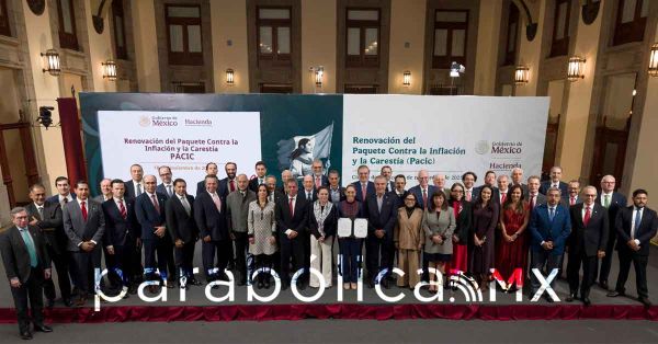 Firma Sheinbaum la renovaci&oacute;n del Paquete Contra la Inflaci&oacute;n y la Carest&iacute;a "Pacic"