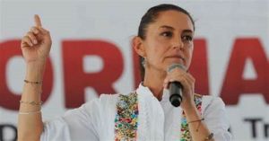 Anuncia Claudia Sheinbaum inversión en educación y apoyos para niñas