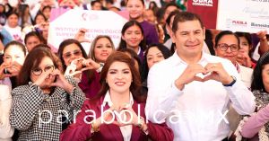 Fortalece Armenta la red de protección a las mujeres en Zacatlán