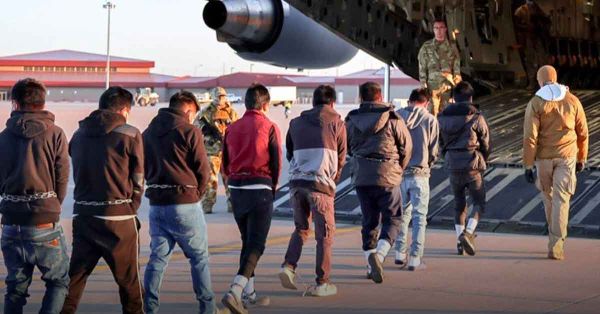 Recibe México a 5 mil 446 extranjeros deportados de EE.UU. por "razones humanitarias"