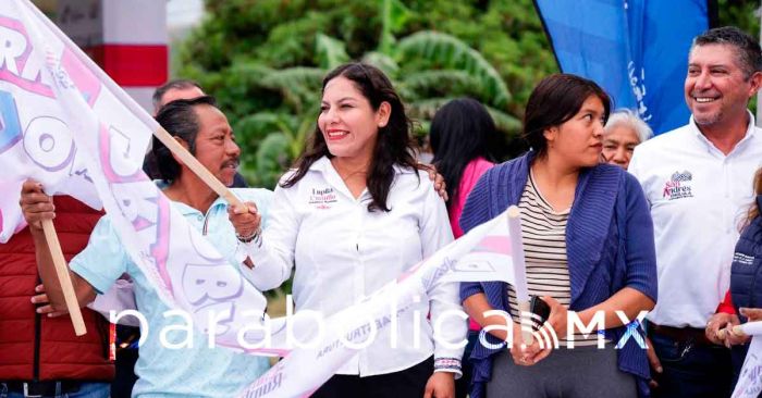 Arranca Lupita Cuautle obras de drenaje en Cacalotepec