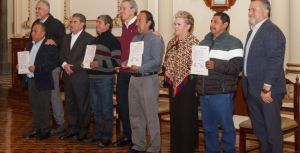 Toma protesta Pepe Chedraui a inspectoras e inspectores de secci&oacute;n