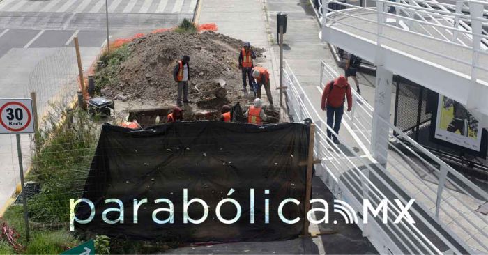 Preparan elevadores que se instalarán en el puente de la Atlixcáyotl y Cúmulo de Virgo