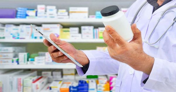 Acusan operación ilegal de una cadena de farmacias en Puebla