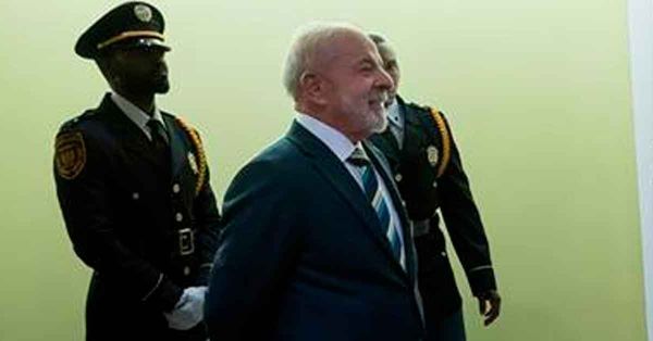 Relata Trump encuentro con Lula; acuerdan reuni&oacute;n sobre aranceles de Estados Unidos a Brasil