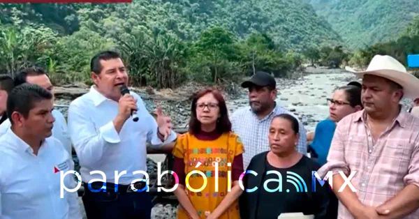 Realiza Armenta un recorrido de supervisión por contingencia de lluvias en Zihuateutla y Jopala