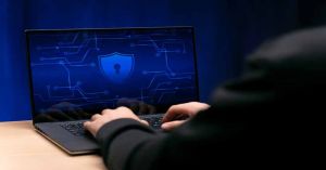 Cuidado con los fraudes por recompensas falsas en redes sociales