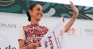 Afirma Sheinbaum que narcocorridos no están prohibidos