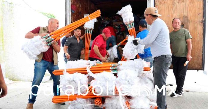Envía DIF camionadas de apoyo a municipios afectados por lluvias en la Sierra Norte