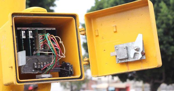 Avanza la modernizaci&oacute;n de sem&aacute;foros en San Pedro Cholula