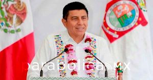 Pide Oaxaca a Adidas suspender comercialización de huaraches apropiados de Villa Hidalgo Yalalag