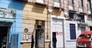 Asaltan a hombre saliendo de una casa de citas en el centro de Puebla