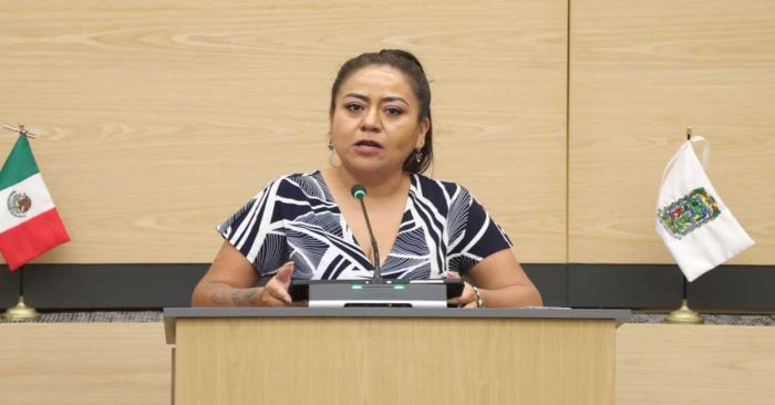 Impulsa Celia Bonaga iniciativa para asegurar continuidad escolar de estudiantes embarazadas