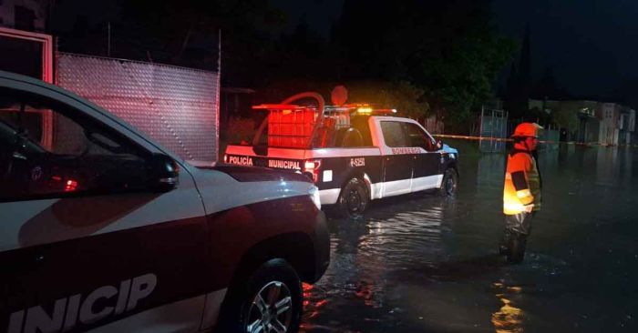 Trabaja gobierno de Cuautlancingo en desazolve urgente por fuertes lluvias