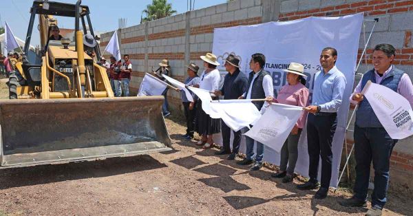 Redignifica a Cuautlancingo la pavimentaci&oacute;n de calles: Omar Mu&ntilde;oz
