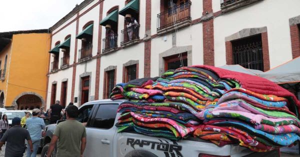 Mantienen diputadas y diputados cercanía y apoyo a personas afectadas por las lluvias