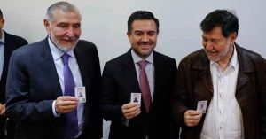 Se afilia Yunes Márquez a Morena