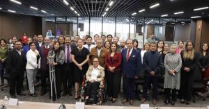 Encabeza Laura Artemisa firma de convenio con COBAEP e IEU