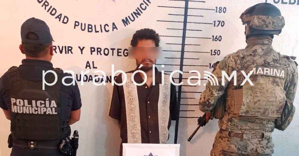Cae sujeto con drogas y un arma en San Pedro Cholula