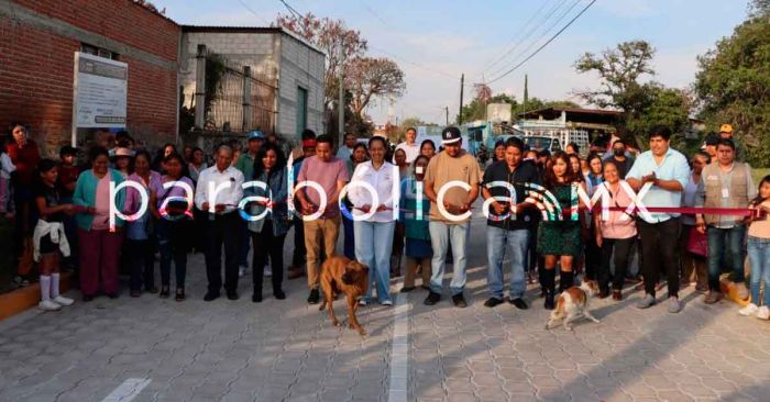 Inauguran la pavimentación de la calle 6 Norte de Atlixco
