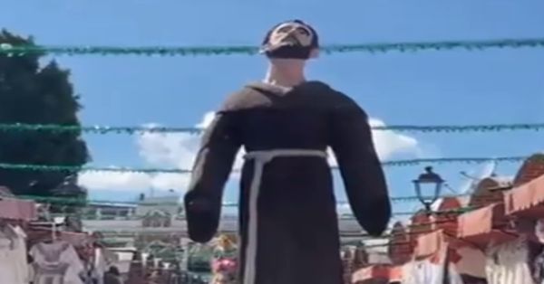 Vandalizan escultura del Beato Fray Sebastián de Aparicio en el Parián