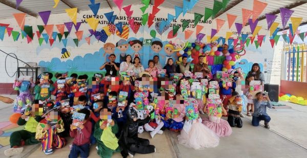 Encabeza Ceci Arellano diferentes festejos con niños de casas del DIF