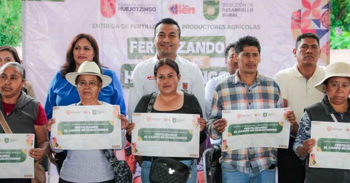 Arranca Roberto Solís programa &quot;Fertilizando el campo de Huejotzingo&quot;