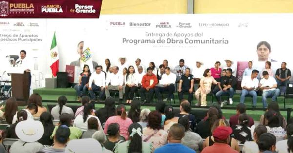 Entrega Armenta certificados del programa Obra Comunitaria en Tepexi de Rodríguez