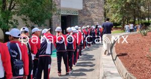 Disfrutan durante el fin de semana 365 estudiantes y 39 maestros del programa Viajes Inolvidables