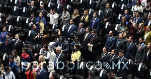 Revive el debate legislativo en el Congreso; fracasa intentona priistas de reventar la sesi&oacute;n