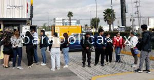 Buscan poblanos un año de hamburguesas gratis