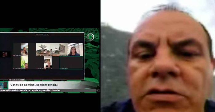 Se exhibe Cuauhtémoc Blanco jugando pádel en sesión del Congreso