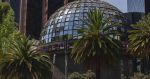 Reporta BMV baja de 1.11% del peso mexicano