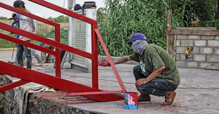 Inicia Omar Mu&ntilde;oz campa&ntilde;a de mantenimiento de canales pluviales
