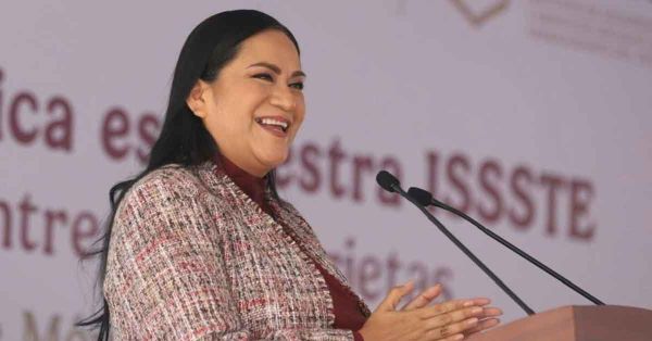 Respalda Sheinbaum a Ariadna Montiel: &quot;Hace un excelente trabajo&quot;