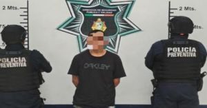 Detienen a un hombre con arma de fuego en calles de Atlixco