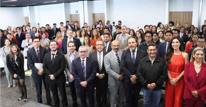 Analizan en Congreso constitucionalismo del siglo XXI