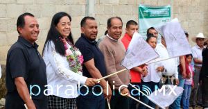 Inicia Ariadna Ayala obra con sentido social en la Agrícola Ocotepec