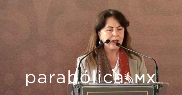 Exhibe la gobernadora de Morelos campaña de desprestigio en su contra