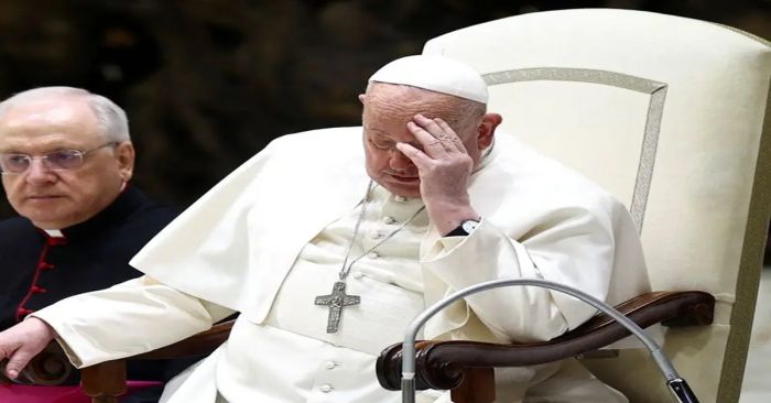 Hospitalizan al Papa Francisco presenta un cuadro de bronquitis