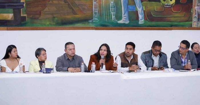 Encabeza Lupita Cuautle reuni&oacute;n con las seis juntas auxiliares