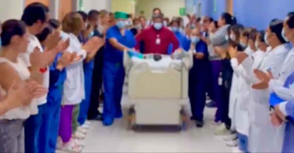 Despide Carlos Mart&iacute;n Huerta a su hija con un emotivo mensaje en redes sociales