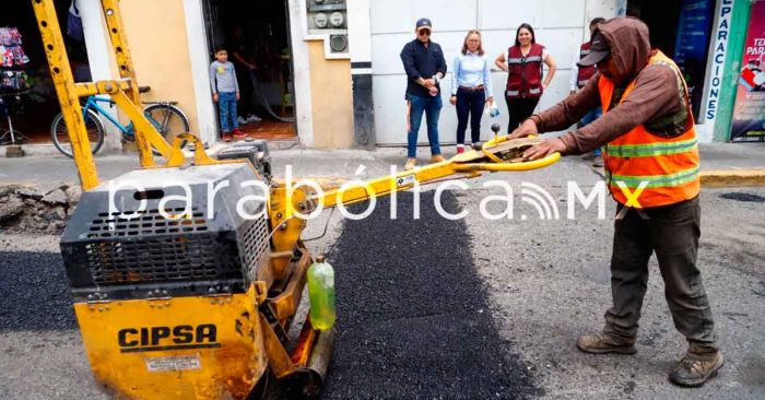 Refuerza Tonantzin Fernández bacheo en San Pedro Cholula