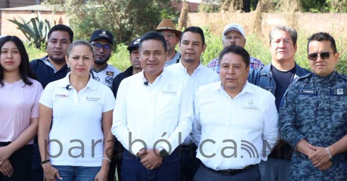 Encabeza Armando Aguirre faena comunitaria en Coronango